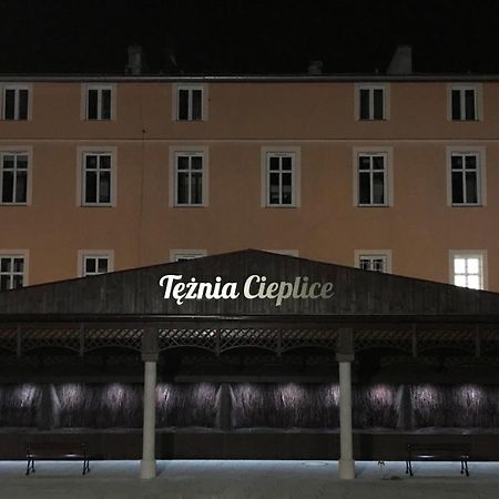Apartament Przy Promenadzie Еленя-Гура Экстерьер фото