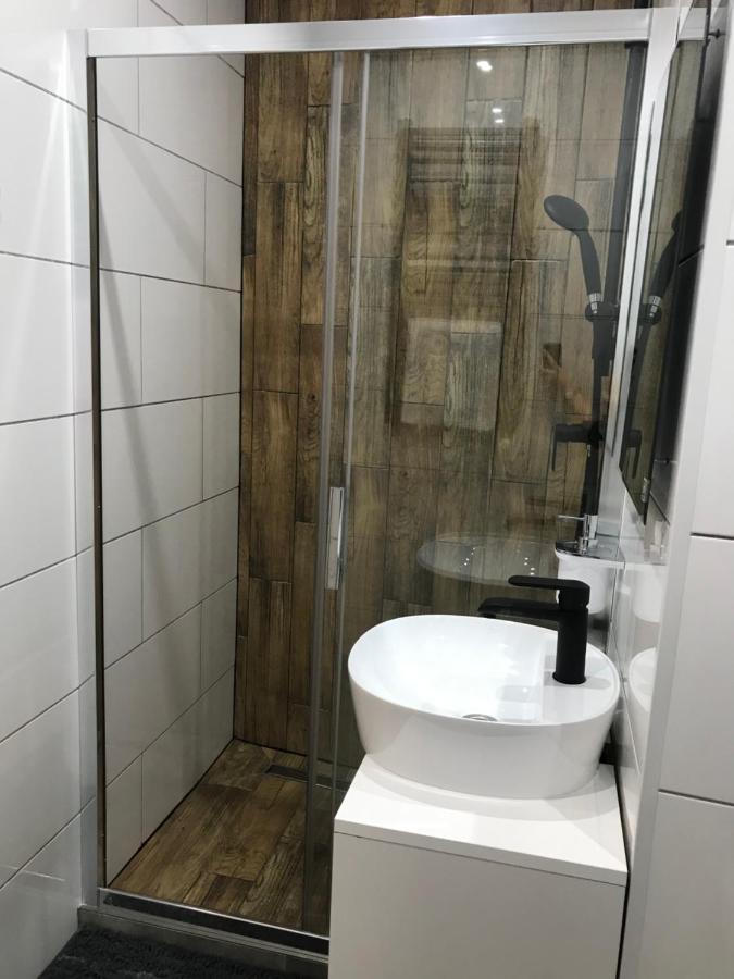 Apartament Przy Promenadzie Еленя-Гура Экстерьер фото
