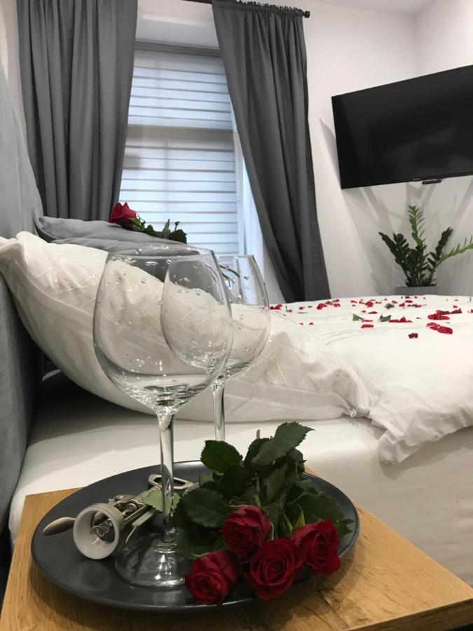 Apartament Przy Promenadzie Еленя-Гура Экстерьер фото