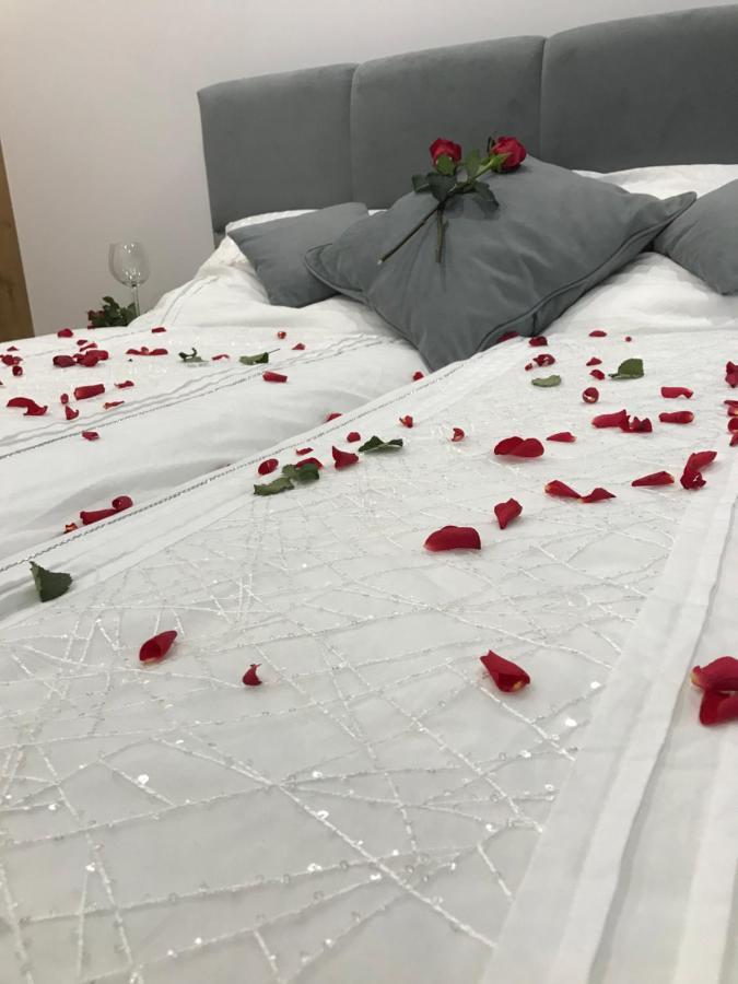 Apartament Przy Promenadzie Еленя-Гура Экстерьер фото
